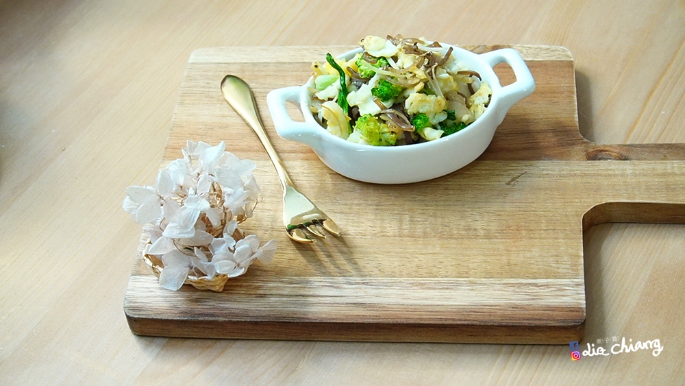 【料理】麵疙瘩，mini 迷你 料理篇第二十二彈-小小的麵疙瘩，吃起來味道更好。