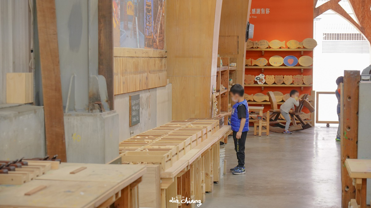 台中南區觀光工廠_老樹根木工坊，假日休閒好去處，台中DIY工廠推薦。
