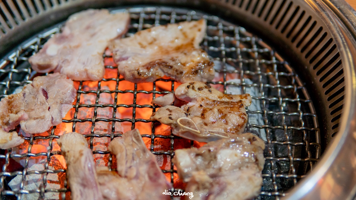 新北燒烤推薦_久天日式炭燒 烤肉吃到飽，每款肉品都品質優良，激推！