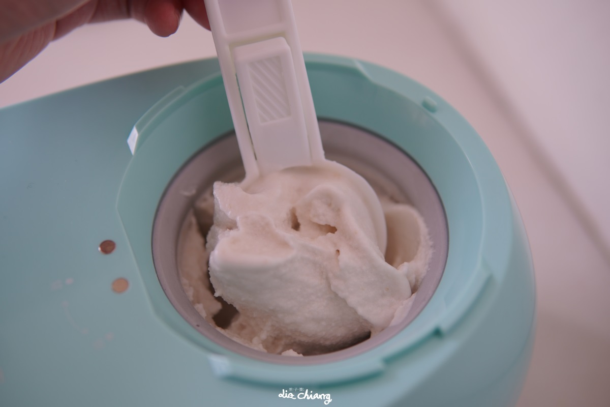 料理-冰淇淋機推薦，家中自製冰淇淋超簡單免預冷、即刻製作，FRIGIDAIRE富及第家電-冰淇淋機