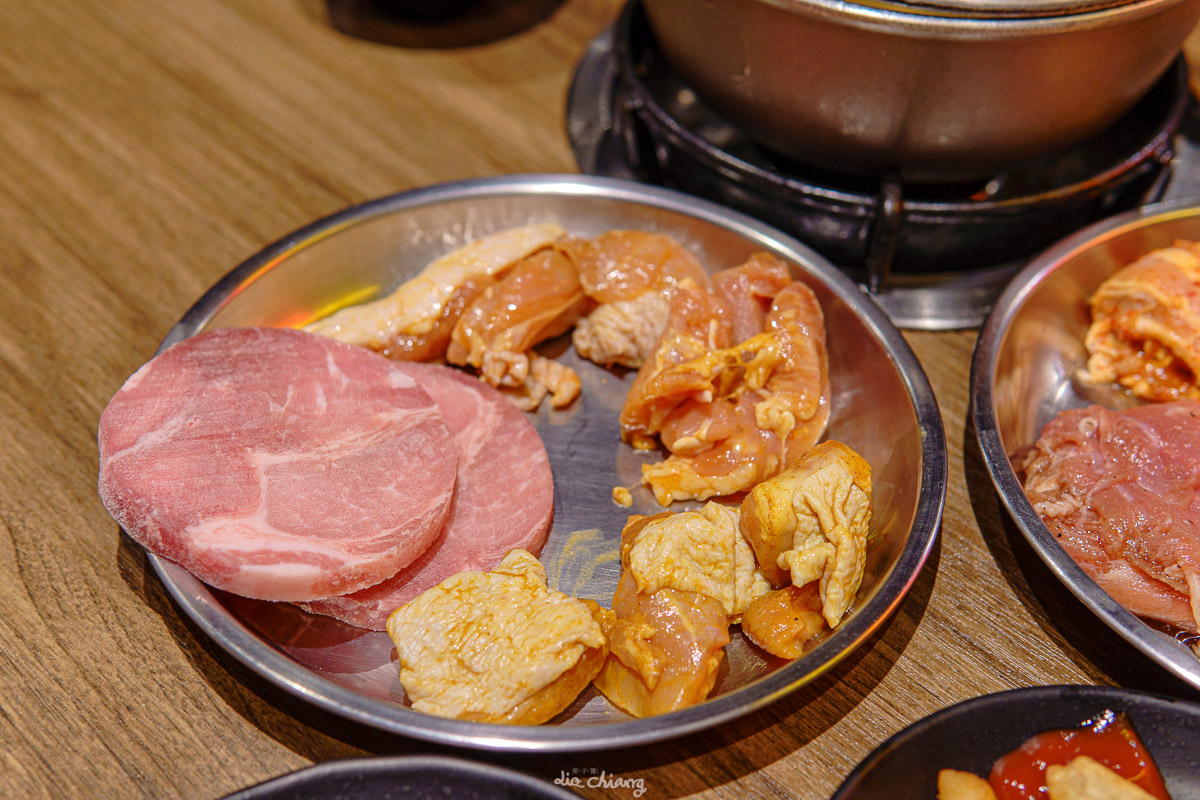 台中北區美食 一中街吃到飽 好好吃肉韓式烤肉吃到飽，299元起，滿滿肉品讓你大快朵頤。