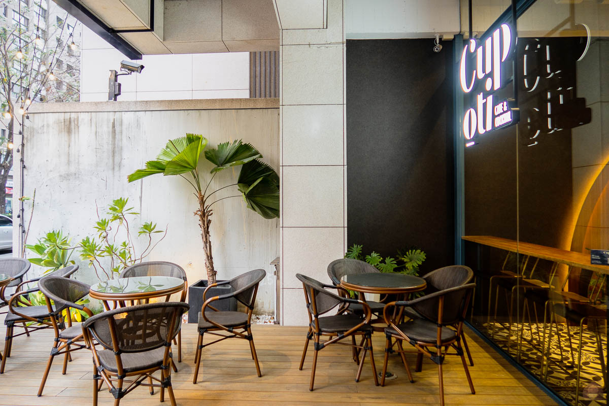 台中南屯區早午餐推薦 Cupoti Cafe 咖波堤早午餐，室內環境寬敞舒適，餐點很美味栗子很喜歡。