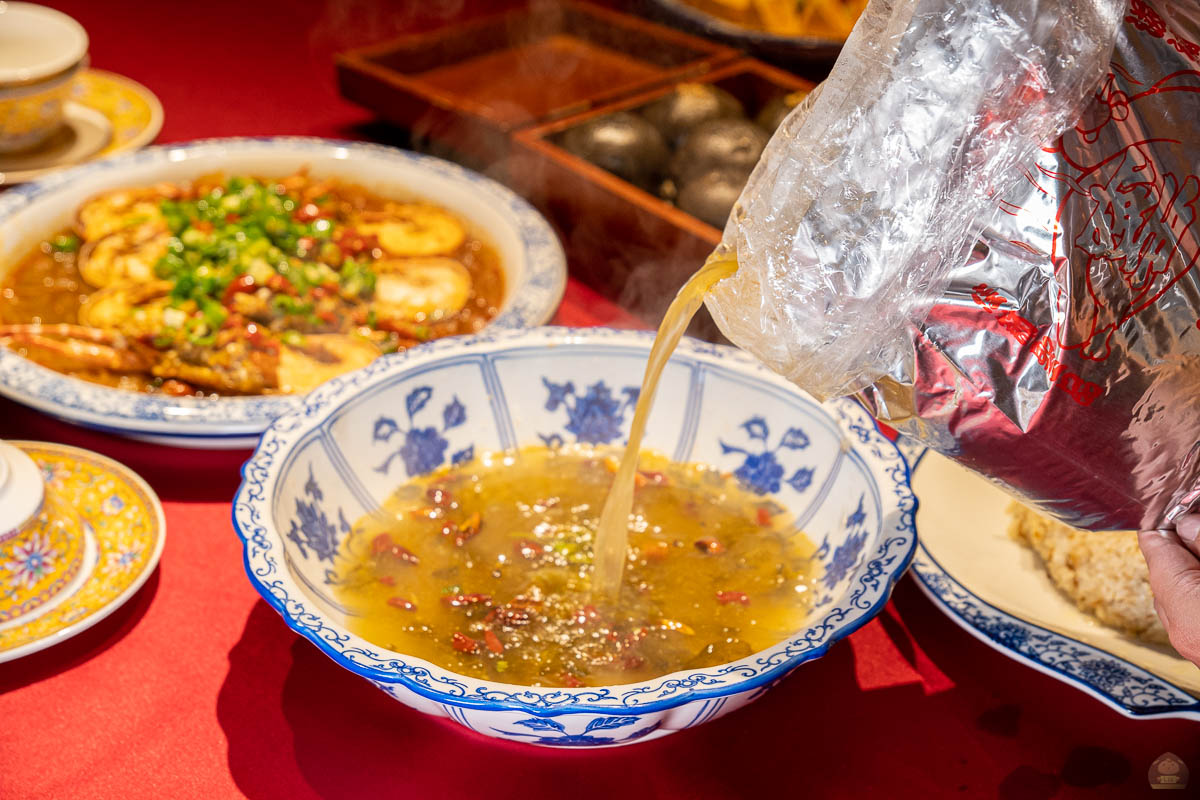 台南永康區、善化區母親節套餐 La時尚川菜，不僅有特色川菜好料外還有禮盒組可以送給辛勞的媽媽們唷。