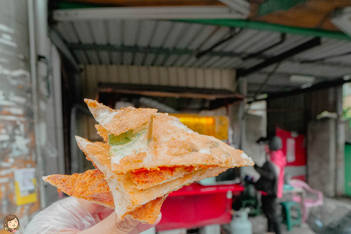 屏東的東港下午茶、點心推薦，酥脆可口的蔥油餅，在地人愛吃的蔥油餅攤商，屏東馬祖 蔥油餅