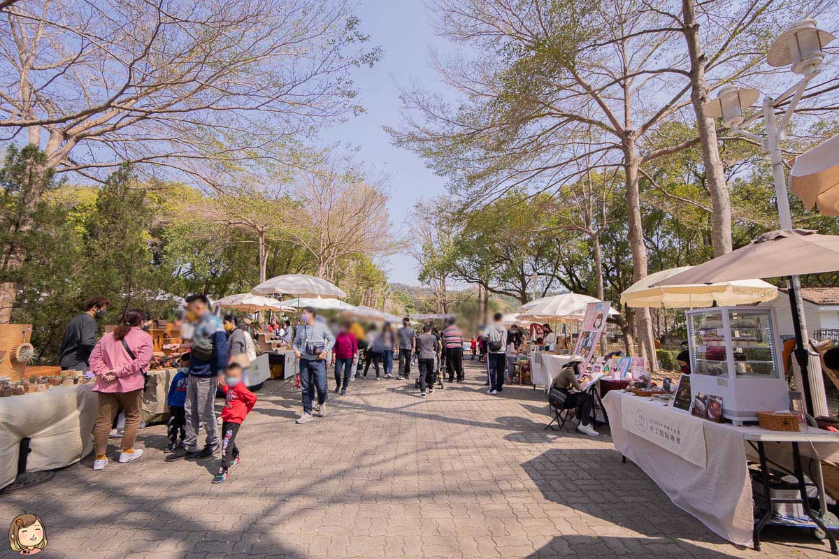 南投中興新村市集-轆轆散步市集，白色質感系市集，美食、周邊景點介紹。