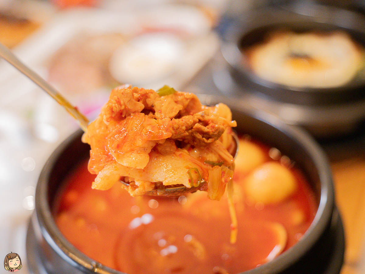 台中韓式料理推薦－親水河畔韓式料理，韓國人開的韓式料理店，平價韓式料理推薦。