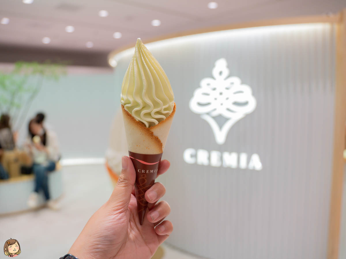 LaLaport 台中一樓甜點推薦，CREMIA來自北海道乳含量超高的霜淇淋。