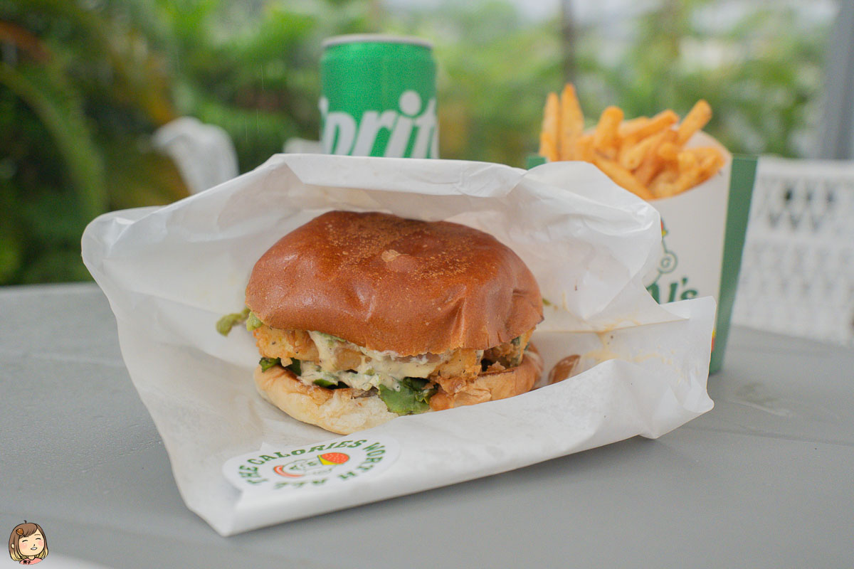 台中西區 PARK2 草悟廣場 Big Al's Burgers台中店，可愛漢堡店還有蔬食漢堡~令人印象深刻。台中西區美食推薦
