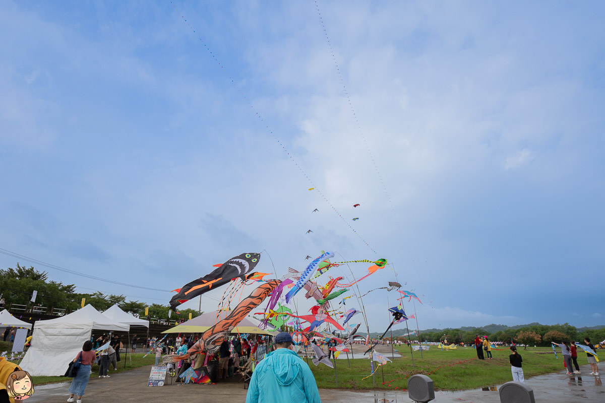 苗栗風箏節-苗栗河濱公園每年大型活動慶典，此生必去活動，各國競賽風箏聚集在此展演風箏特技表演。