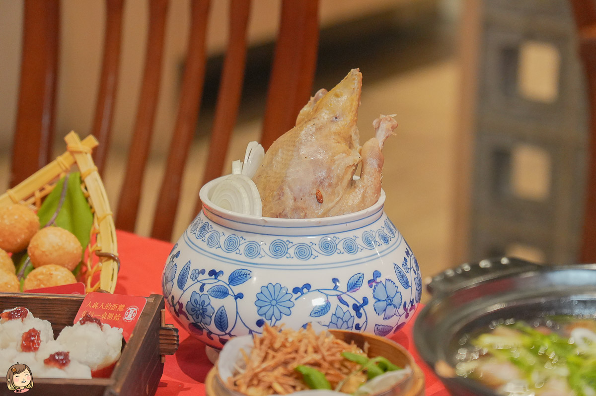 2024年台中春節年菜推薦『有春茶館』團圓菜，使用80公里內在地食材製作而成，新年聚餐讓年菜更有家鄉味。