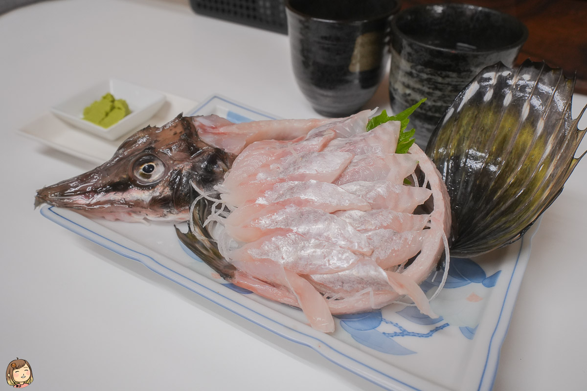 北海道小樽美食推薦『三角市場』新鮮魚貨，現點現吃！