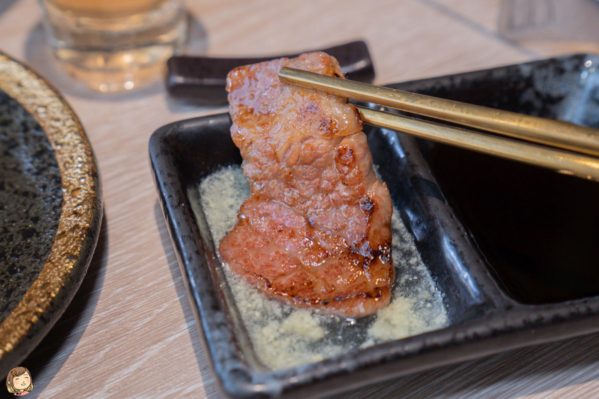 台中燒肉推薦山鯨燒肉，穿和服吃燒肉還有包廂空間可預訂