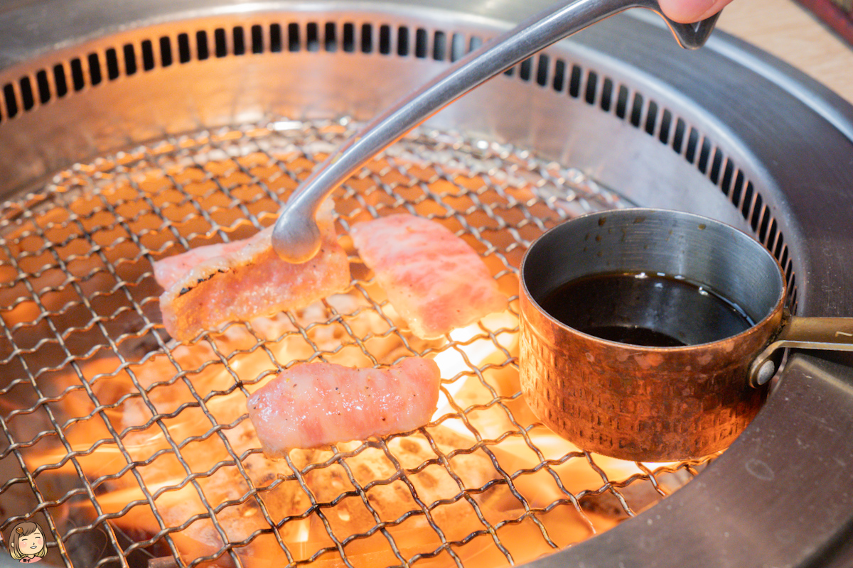 台中燒肉推薦山鯨燒肉，穿和服吃燒肉還有包廂空間可預訂