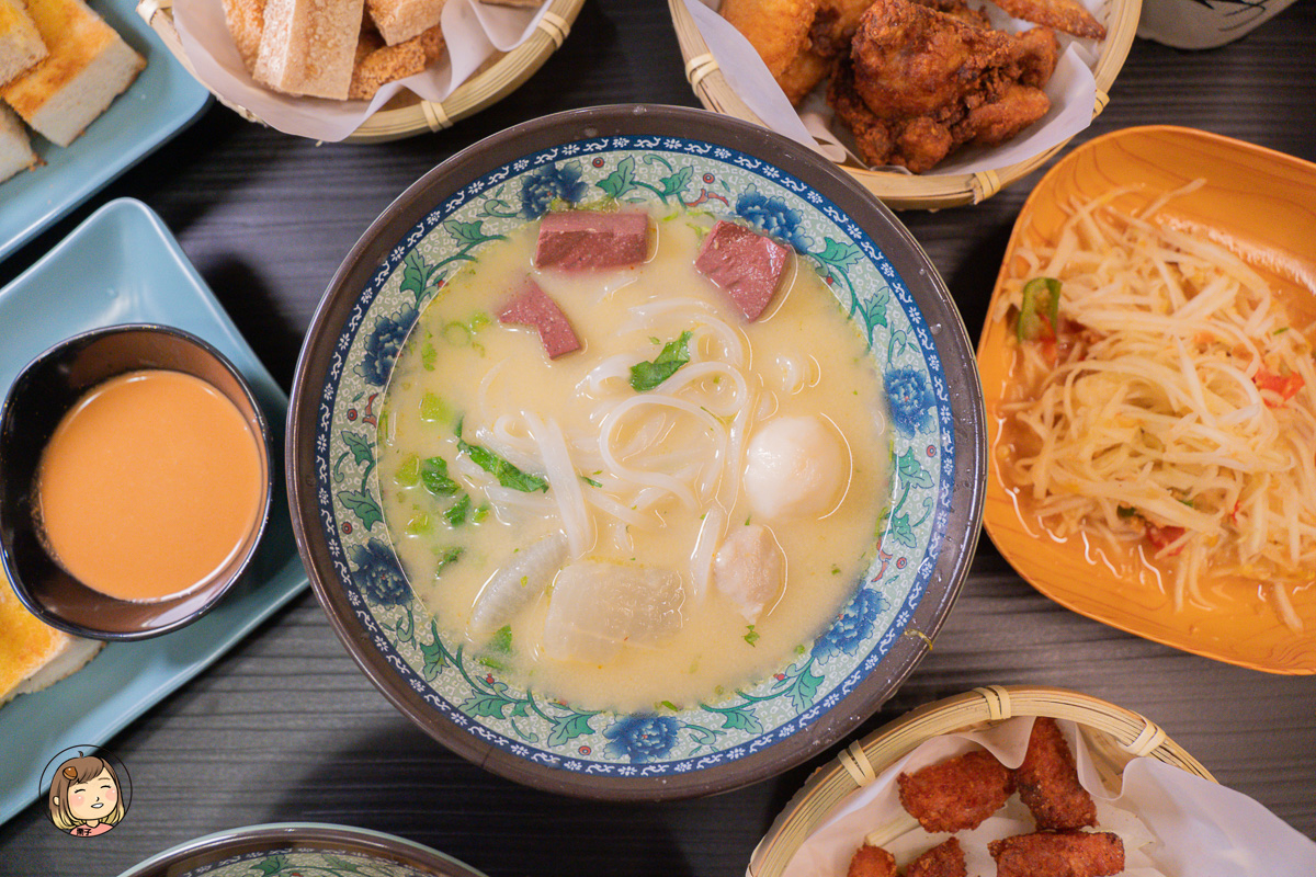 台中一中街美食探秘:阿瑞ma泰國55船面,帶你品味泰式風味之旅。 台中一中街美食探秘:阿瑞ma泰國55船面,帶你品味泰式風味之旅。