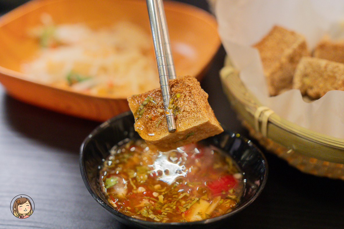 台中一中街美食探秘:阿瑞ma泰國55船面,帶你品味泰式風味之旅。 台中一中街美食探秘:阿瑞ma泰國55船面,帶你品味泰式風味之旅。