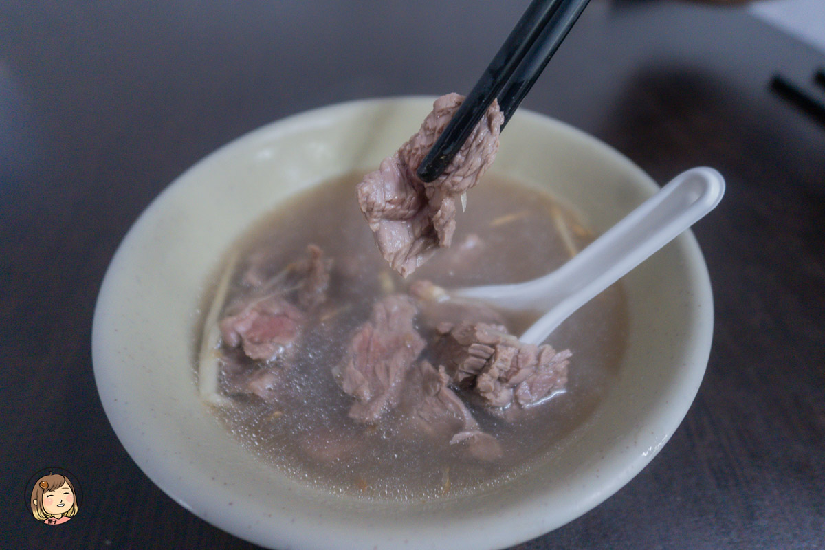 嘉義中埔牛雜湯推薦|在地人氣台灣牛牛肉料理,必吃牛肉湯、炒麵、麻油牛心一次滿足 嘉義中埔牛雜湯推薦|在地人氣台灣牛牛肉料理,必吃牛肉湯、炒麵、麻油牛心一次滿足