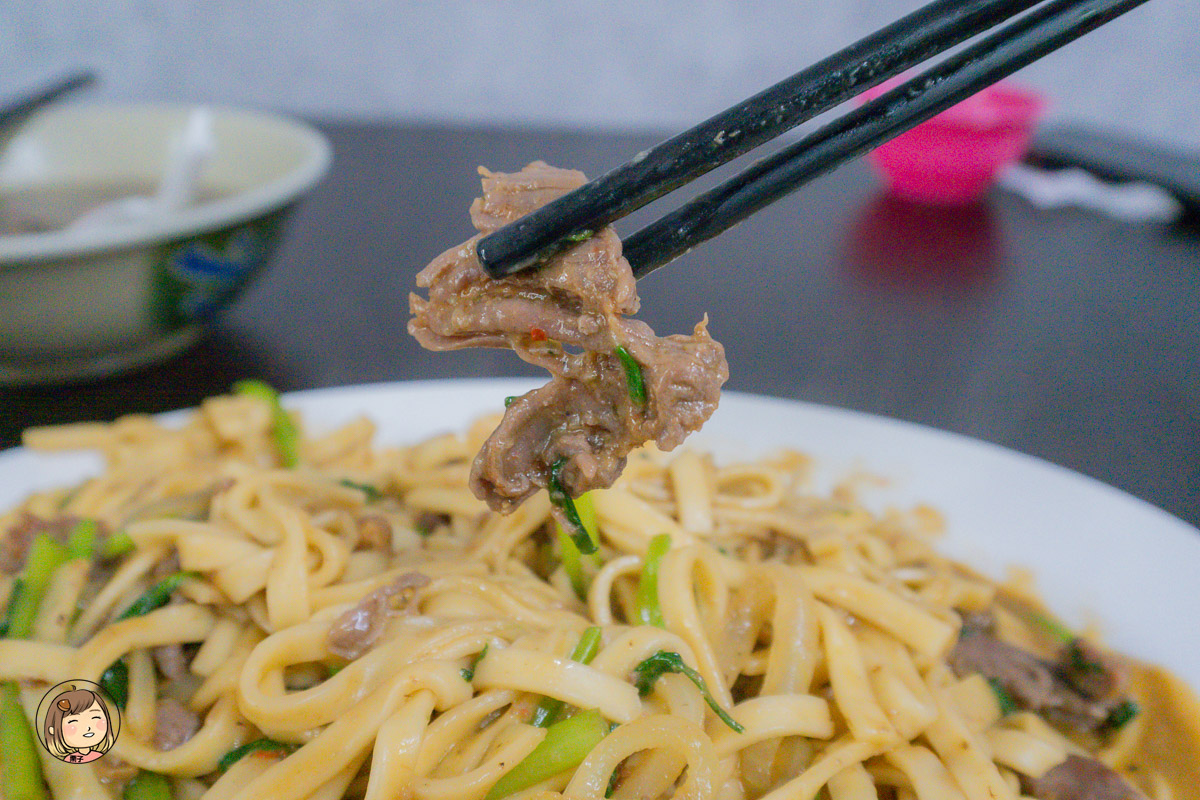 嘉義中埔牛雜湯推薦|在地人氣台灣牛牛肉料理,必吃牛肉湯、炒麵、麻油牛心一次滿足 嘉義中埔牛雜湯推薦|在地人氣台灣牛牛肉料理,必吃牛肉湯、炒麵、麻油牛心一次滿足