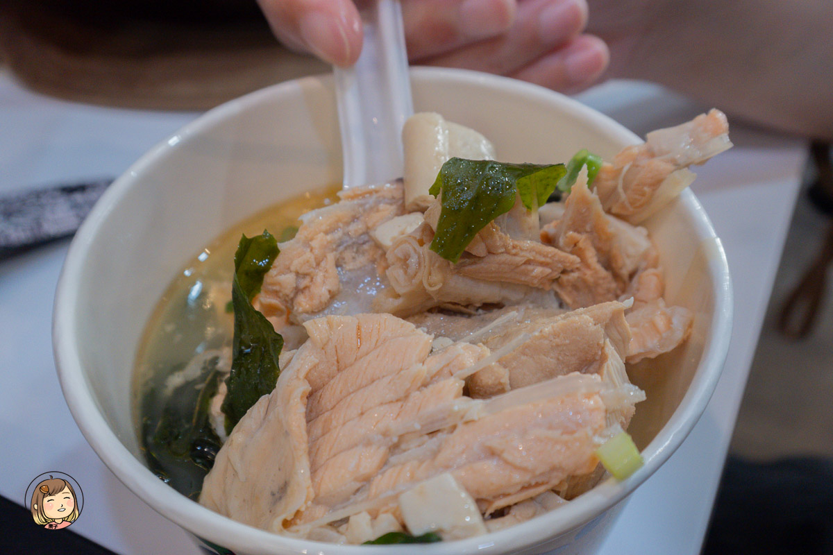阿裕壽司｜在地人激推的平價壽司店，招牌花壽司、生魚片、味噌湯通通吃得到！