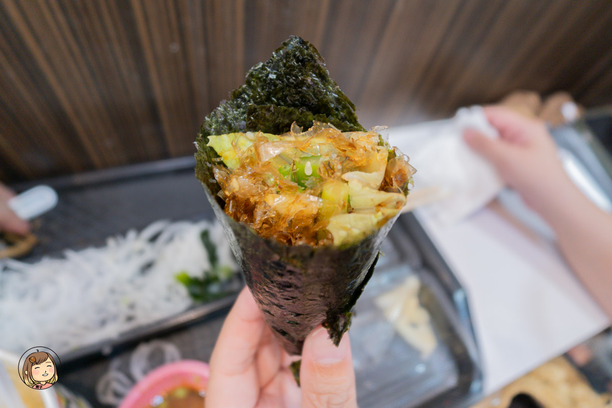 阿裕壽司｜在地人激推的平價壽司店，招牌花壽司、生魚片、味噌湯通通吃得到！