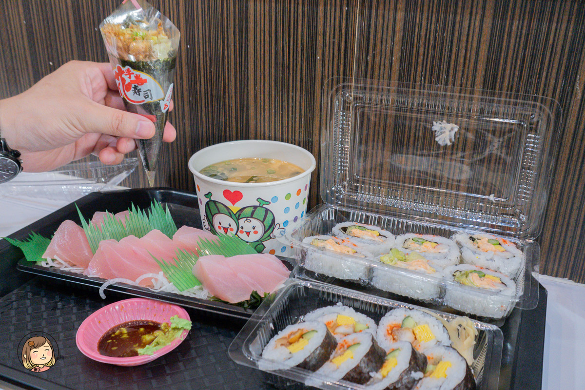 阿裕壽司｜在地人激推的平價壽司店，招牌花壽司、生魚片、味噌湯通通吃得到！