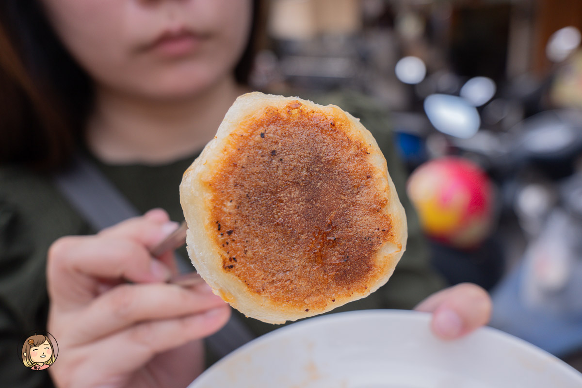 台中南區下午茶推薦｜郎港式鮮肉包：酥香爆汁只要16元，同事激推的隱藏版點心