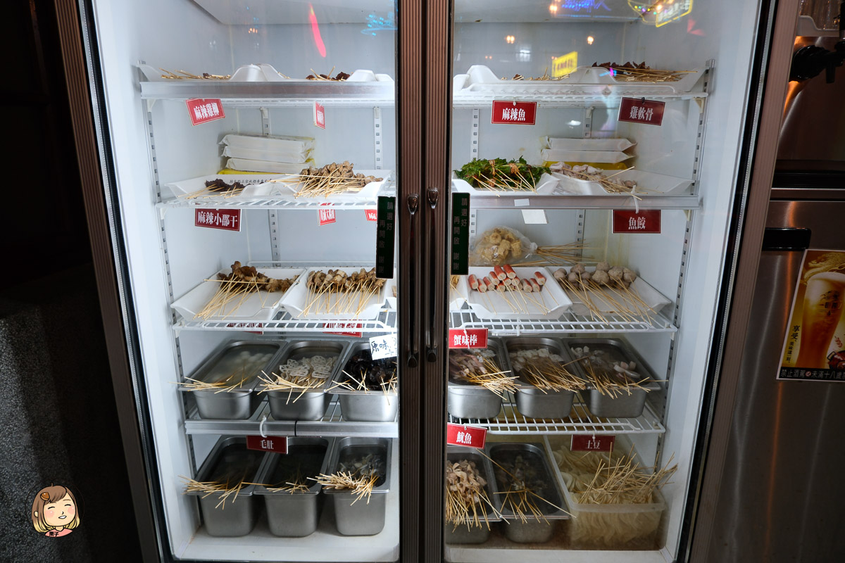 台北串串香推薦｜辣吉點正宗成都串串香，每串十元的高人氣麻辣火鍋