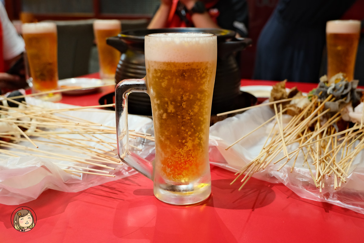 台北串串香推薦｜辣吉點正宗成都串串香，每串十元的高人氣麻辣火鍋