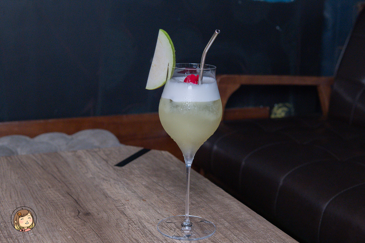 台北西門町酒吧推薦｜Chance Cafe & Bar 勸世吧 無心戒酒互助會 - 成都分會，微醺酒館