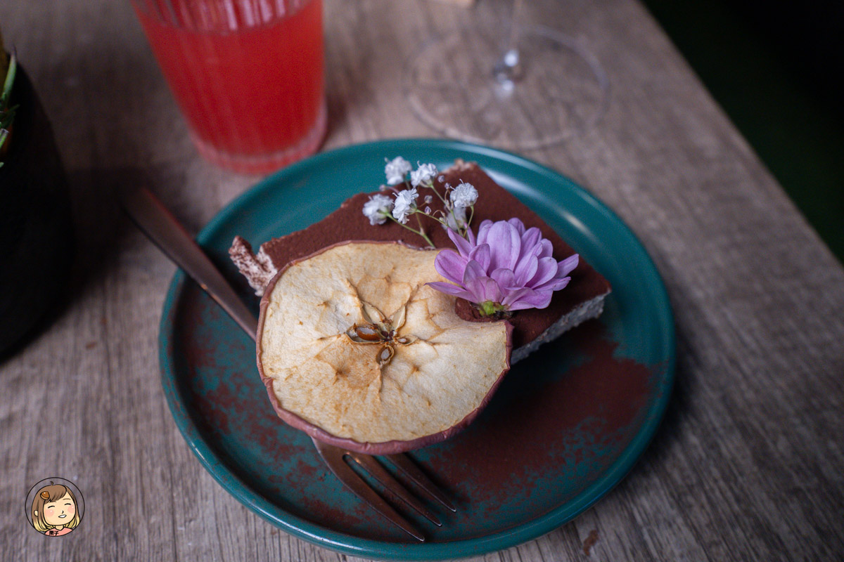 台北西門町酒吧推薦｜Chance Cafe & Bar 勸世吧 無心戒酒互助會 - 成都分會，微醺酒館