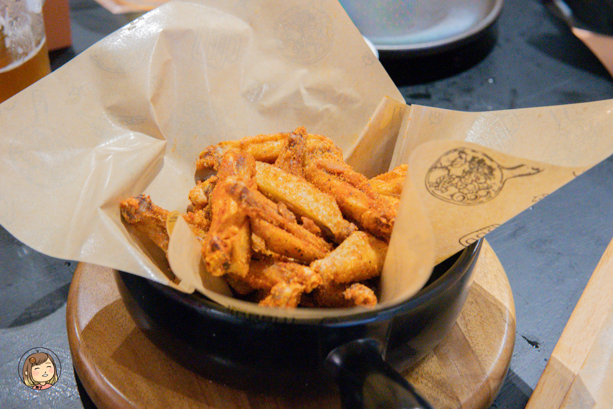 台中酒吧推薦｜金色三麥勤美店：勤美美食聚餐＋特色調酒一次滿足