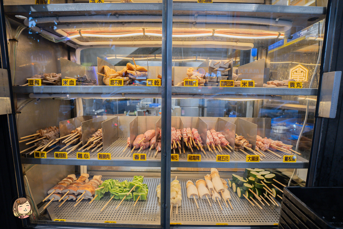 蜜醬燒烤逢甲店｜蜂蜜風味串燒、平價美食、啤酒柱暢快開喝！逢甲夜市聚餐推薦