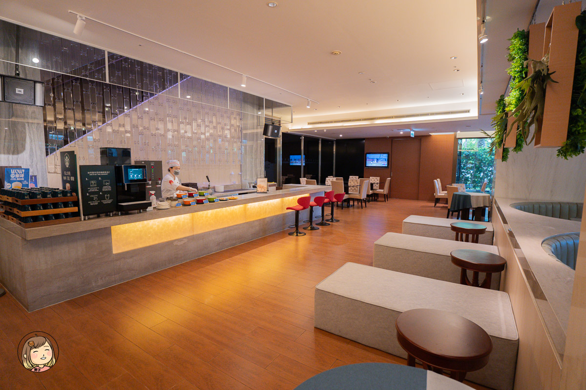 宜蘭住宿推薦｜長榮鳳凰酒店(礁溪)開箱：鳳凰飴號免費下午茶＆調酒暢飲，桂冠自助餐廳吃到飽超滿足