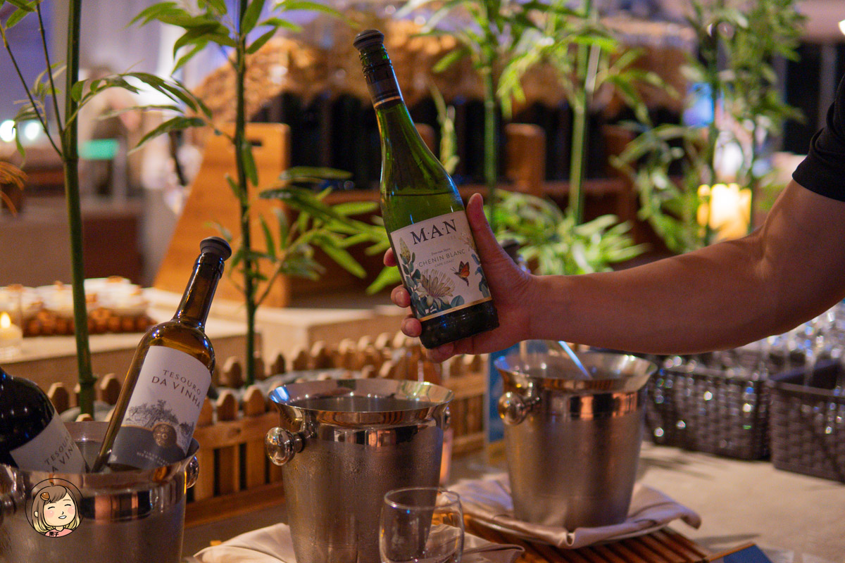 宜蘭住宿推薦｜長榮鳳凰酒店(礁溪)開箱：鳳凰飴號免費下午茶＆調酒暢飲，桂冠自助餐廳吃到飽超滿足