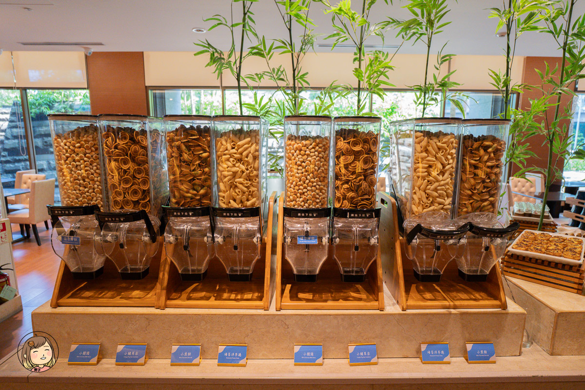 宜蘭住宿推薦｜長榮鳳凰酒店(礁溪)開箱：鳳凰飴號免費下午茶＆調酒暢飲，桂冠自助餐廳吃到飽超滿足