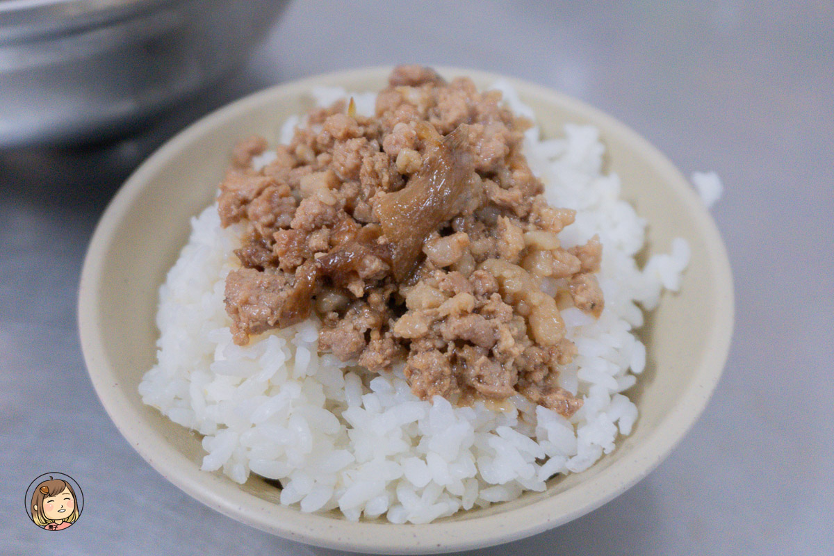 屏東潮州美食推薦｜阿華牛肉湯｜70年老店銷魂湯頭，牛肉牛雜炒麵一次滿足！