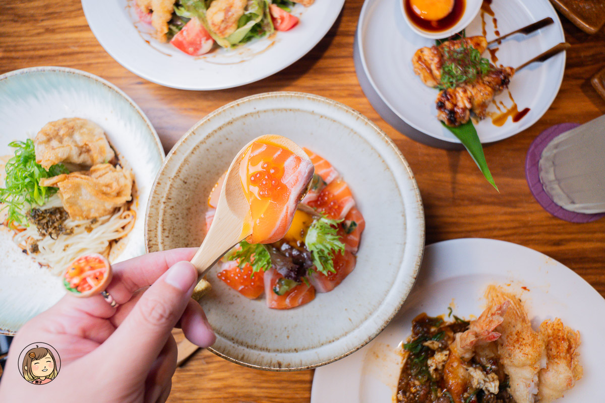 台中西區美食｜卷卷庵日式無菜單料理：彷彿置身日本小町的微醺約會聖地