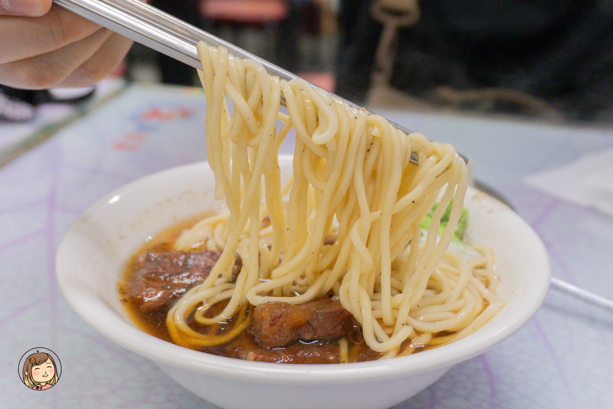 台中豐原美食｜滿庭芳牛肉麵：廟東夜市必吃的在地好味道
