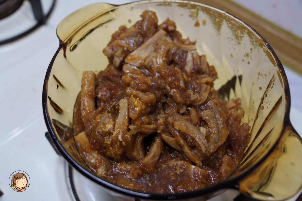 【牛三寶老饕牛肉爐】料多味濃！愛上新鮮 × 阿基師 聯名監製｜宅配美食界的紅燒霸主