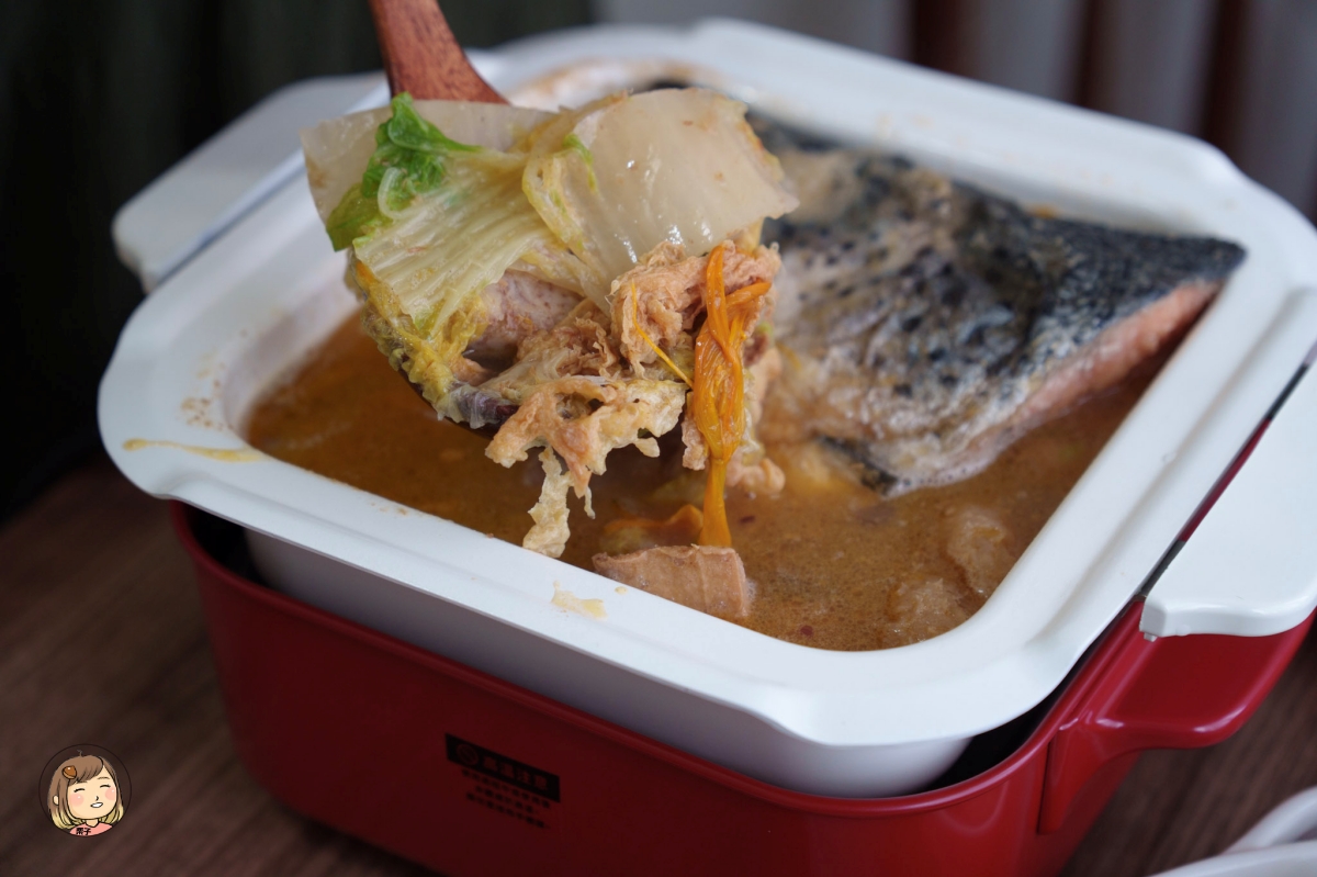 冷凍鍋物推薦｜【 i3Fresh 愛上新鮮 × 吳秉承師傅 】鮮香砂鍋魚頭好評開箱！免備料、湯鮮味濃、方便又暖心