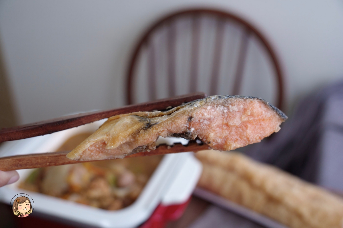 冷凍鍋物推薦｜【 i3Fresh 愛上新鮮 × 吳秉承師傅 】鮮香砂鍋魚頭好評開箱！免備料、湯鮮味濃、方便又暖心