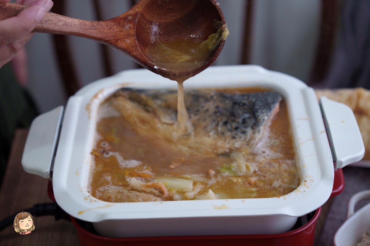 冷凍鍋物推薦｜【 i3Fresh 愛上新鮮 × 吳秉承師傅 】鮮香砂鍋魚頭好評開箱！免備料、湯鮮味濃、方便又暖心