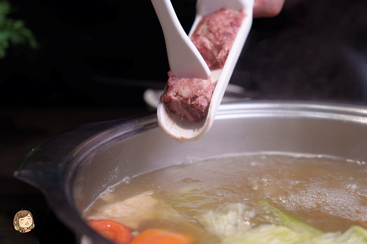 牛老總涮牛肉五權店：台中溫體牛火鍋的霸主！20年老字號的美味傳奇