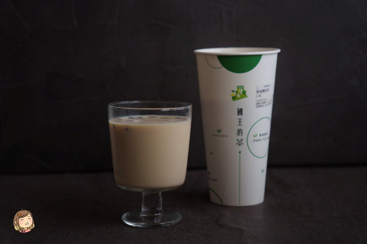 暖心又大杯！台中「國王的茶-西屯重慶店」：冬日飲品神隊友，熟客都愛的高顏值好店！