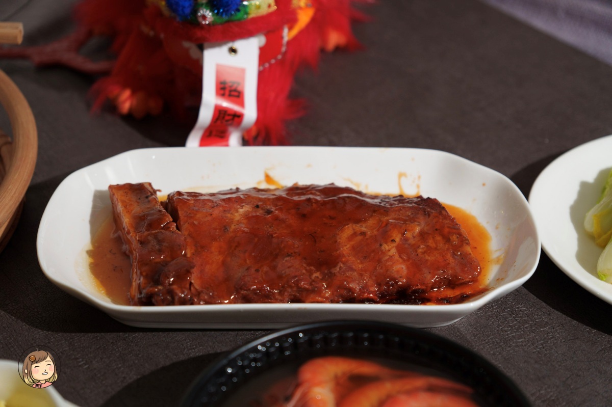 【2026 宅配年菜推薦】愛上新鮮 × 吳秉承師傅｜聯名年菜開箱！不必下廚，輕鬆上桌「承福春禧小團圓」三菜組實測體驗！