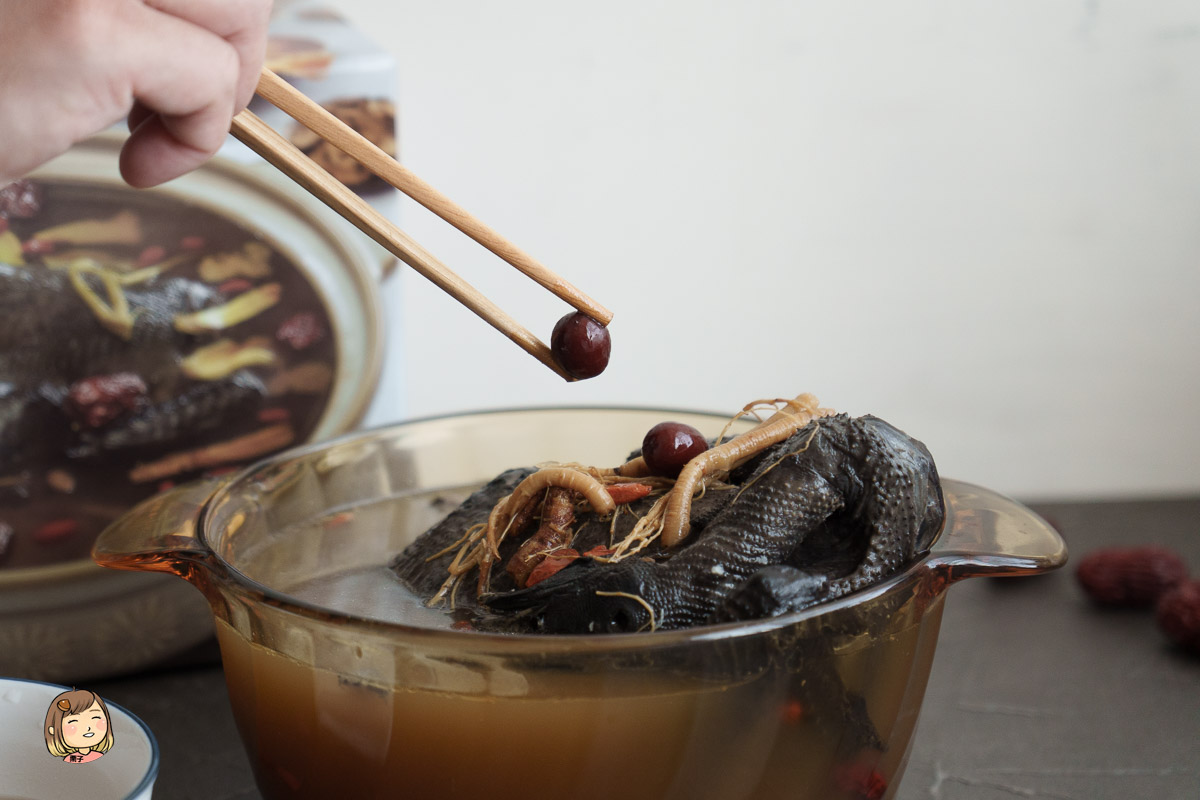 2025 秋冬滋補首選！飯店級精品開箱：【福容大飯店】雙蔘烏骨雞湯，暖心又暖胃的星級饗宴