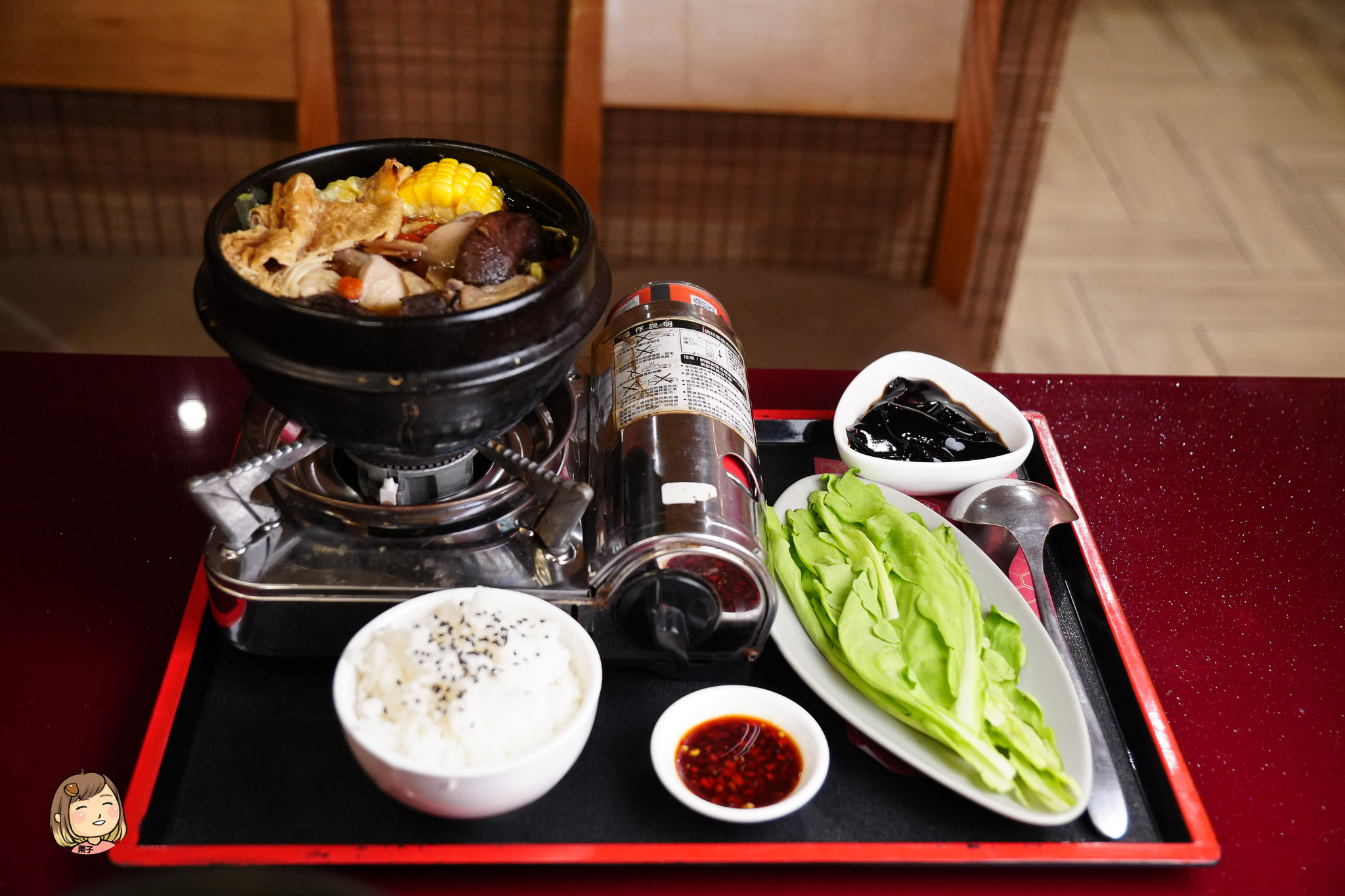 【台中食記】有春茶館：找回記憶中的古早味，一場關於「台式美學」的時光味蕾旅行｜新年必吃炸年糕、陶鍋濃白雞湯年味十足。2026年菜預訂中