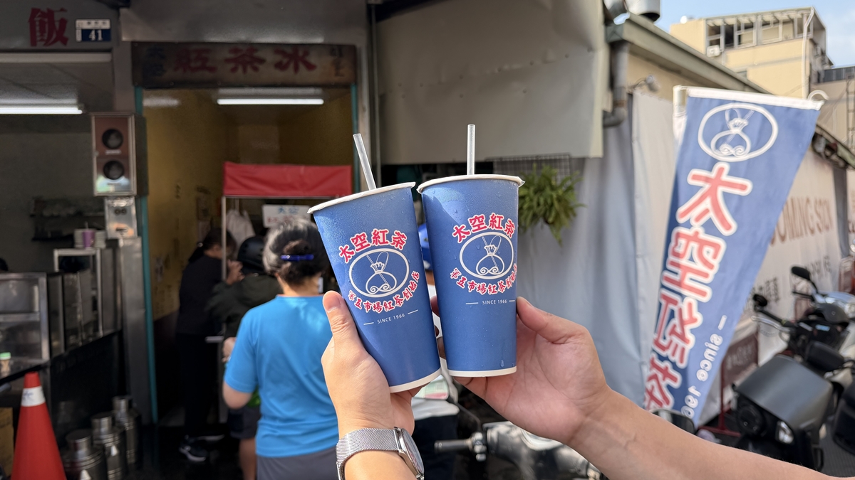 台中西區第五市場慢時光：老建築、市場美食與最道地的老派生活指南